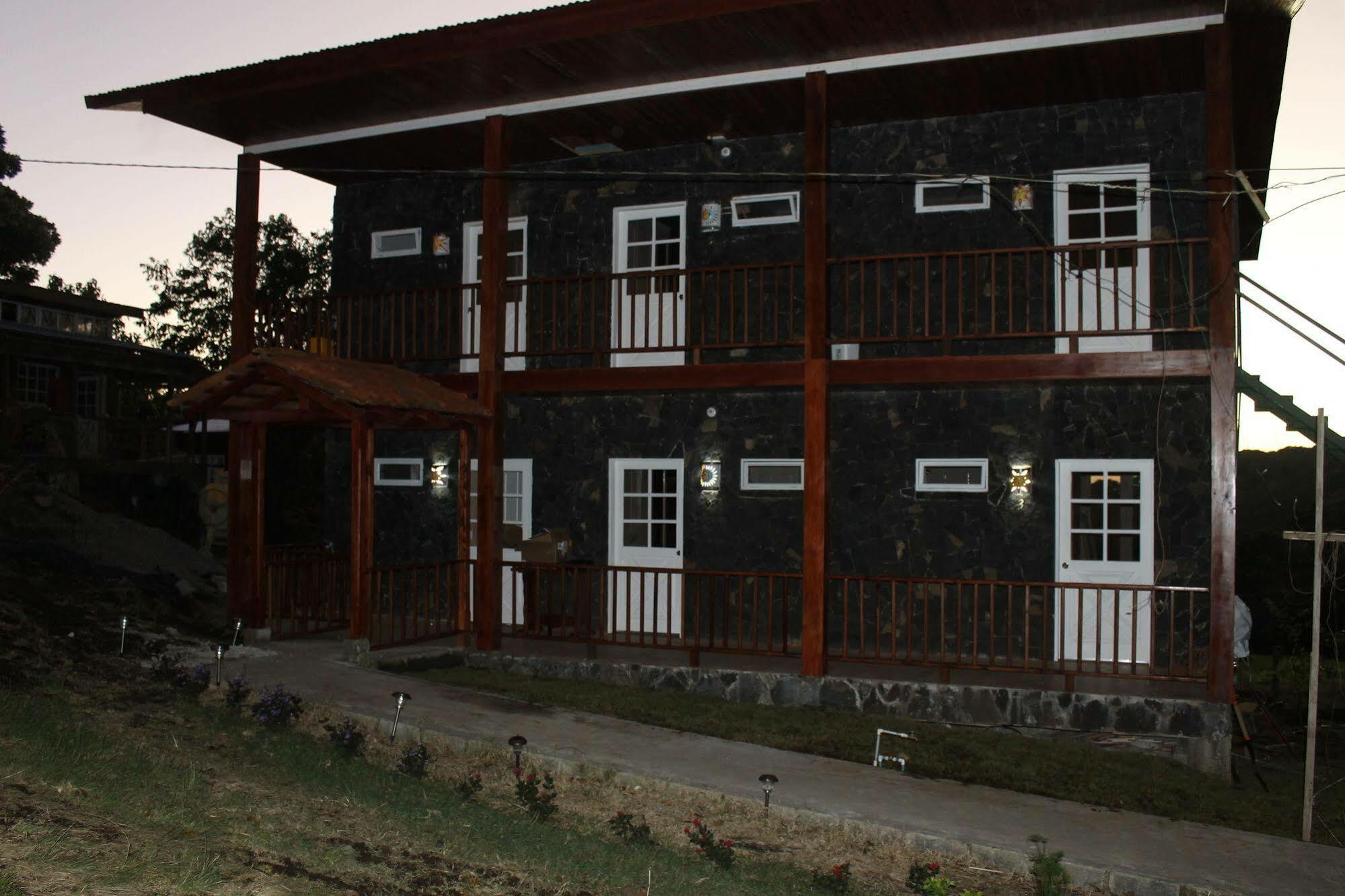 Hotel Bosque Verde Lodge モンテベルデ エクステリア 写真