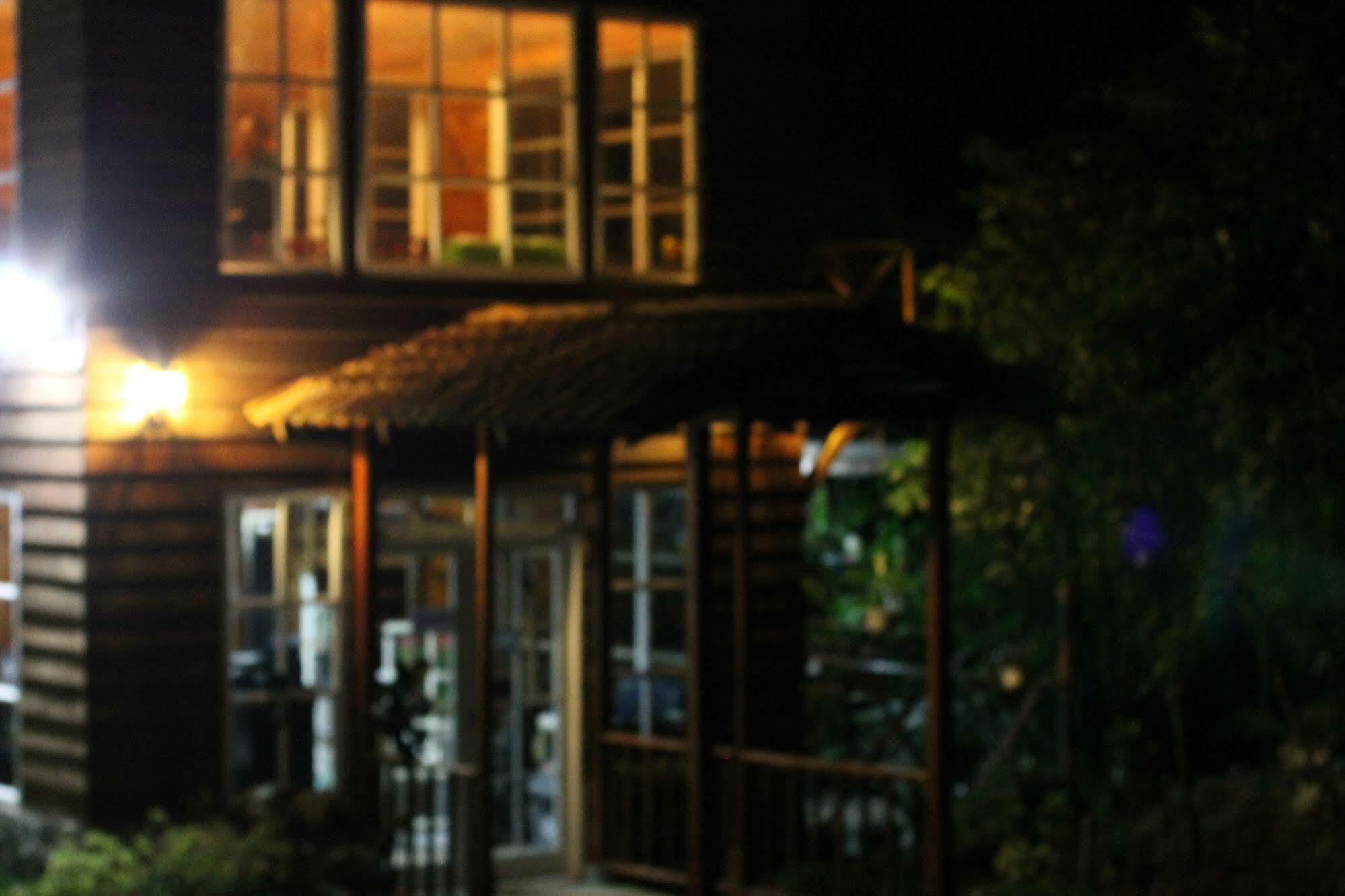 Hotel Bosque Verde Lodge モンテベルデ エクステリア 写真